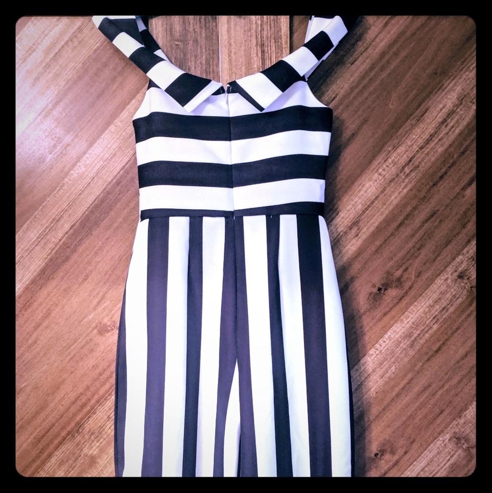 NWT Women's cropped gaucho romper